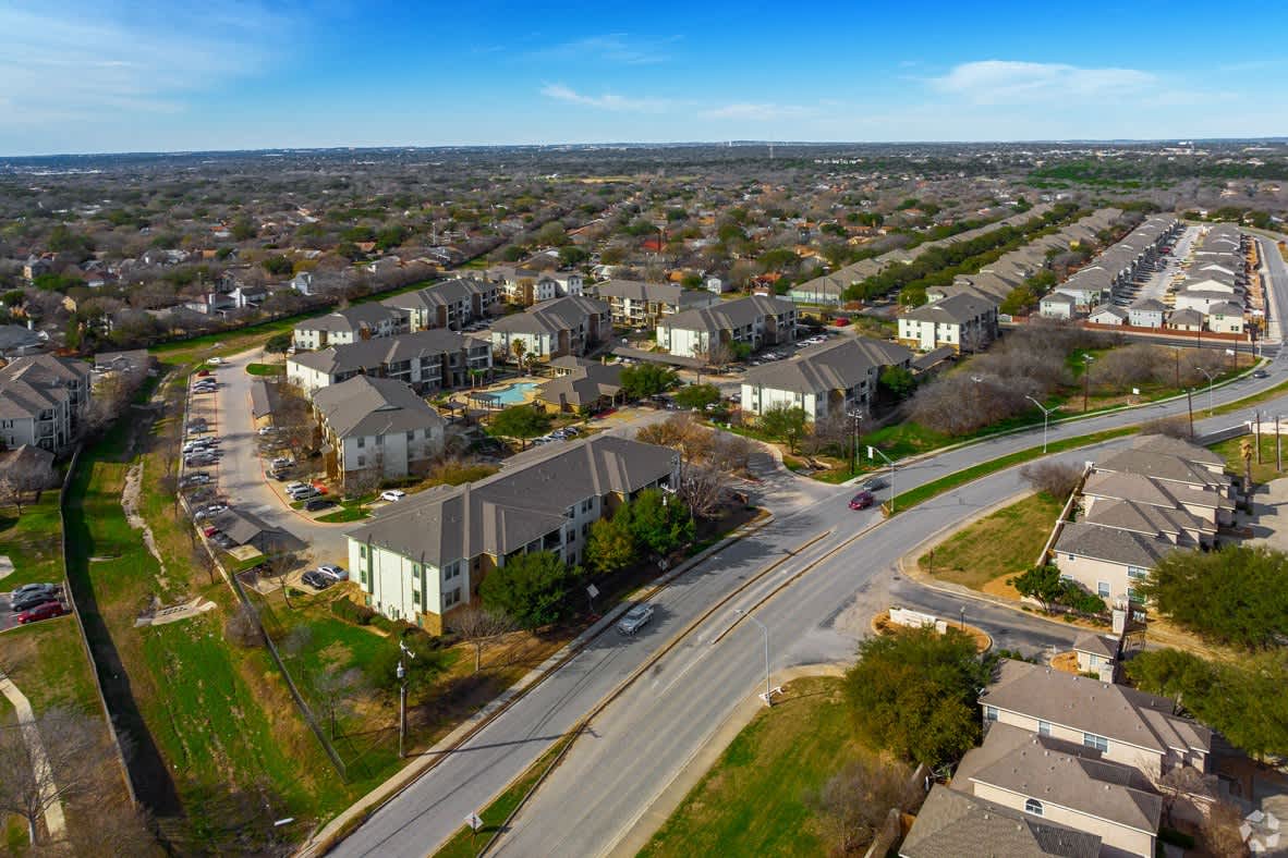 Special Leasing Offers Azul Apartment Homes San Antonio, TX